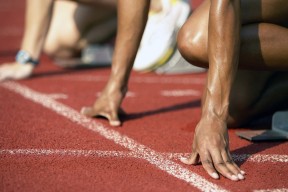 九游体育网站-追求极致：赛车悬挂系统的创新探索，赛车后悬挂 是不是独立