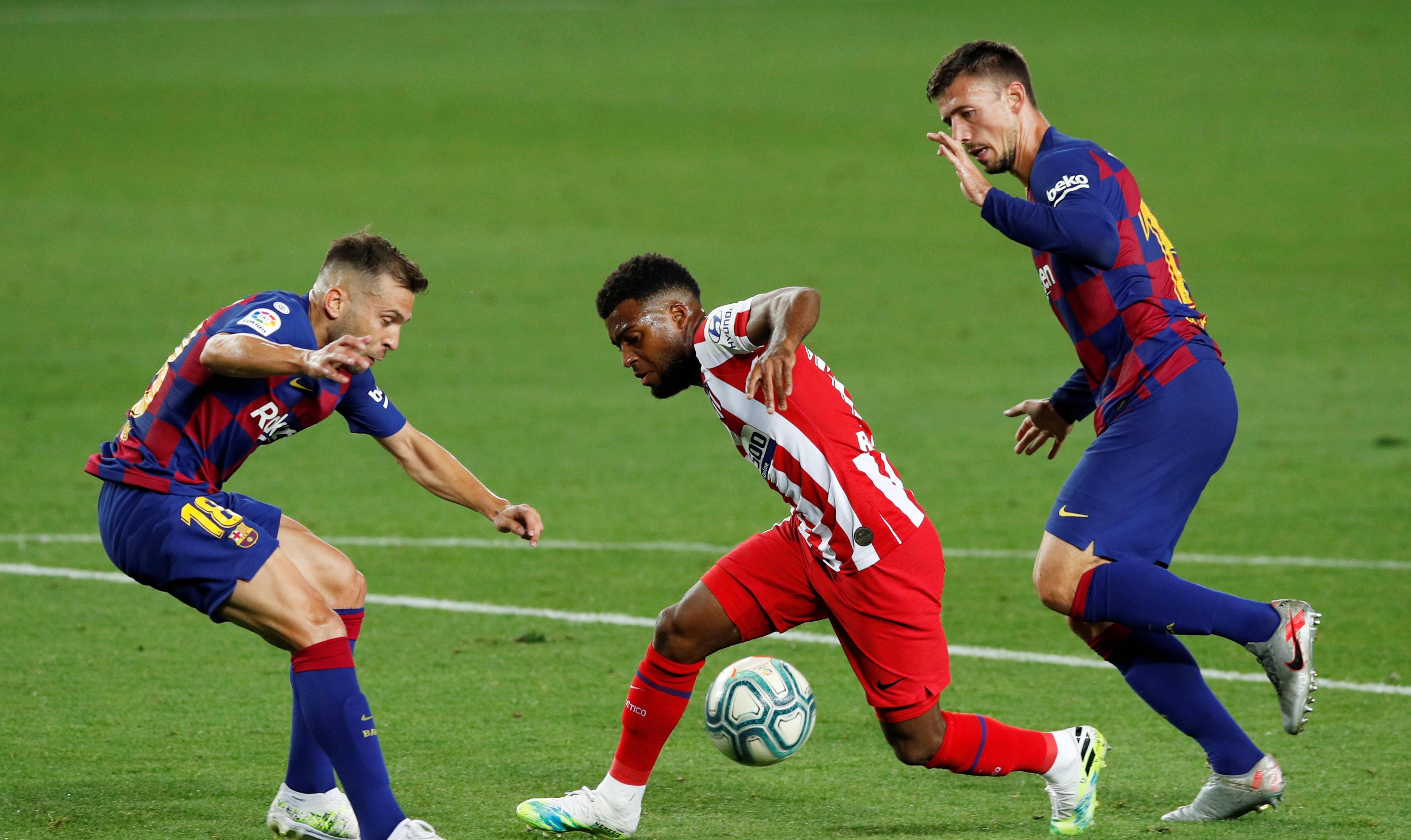 德甲新战术成效显著,精彩瞬间频繁出现 德甲新战术成效显著,精彩瞬间频繁出现