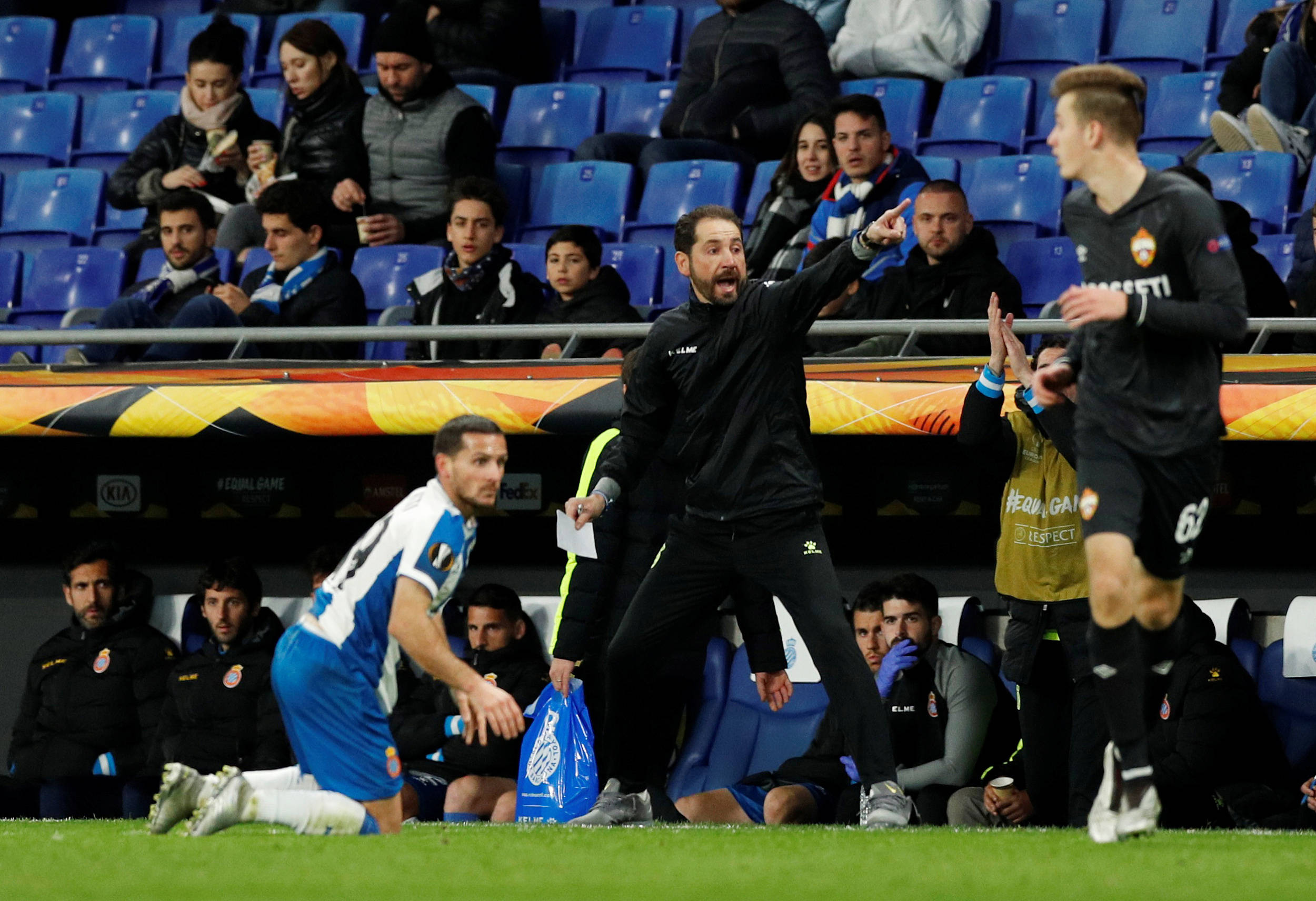 球队战术揭秘:教练如何调兵遣将? 球队战术揭秘:教练如何调兵遣将?